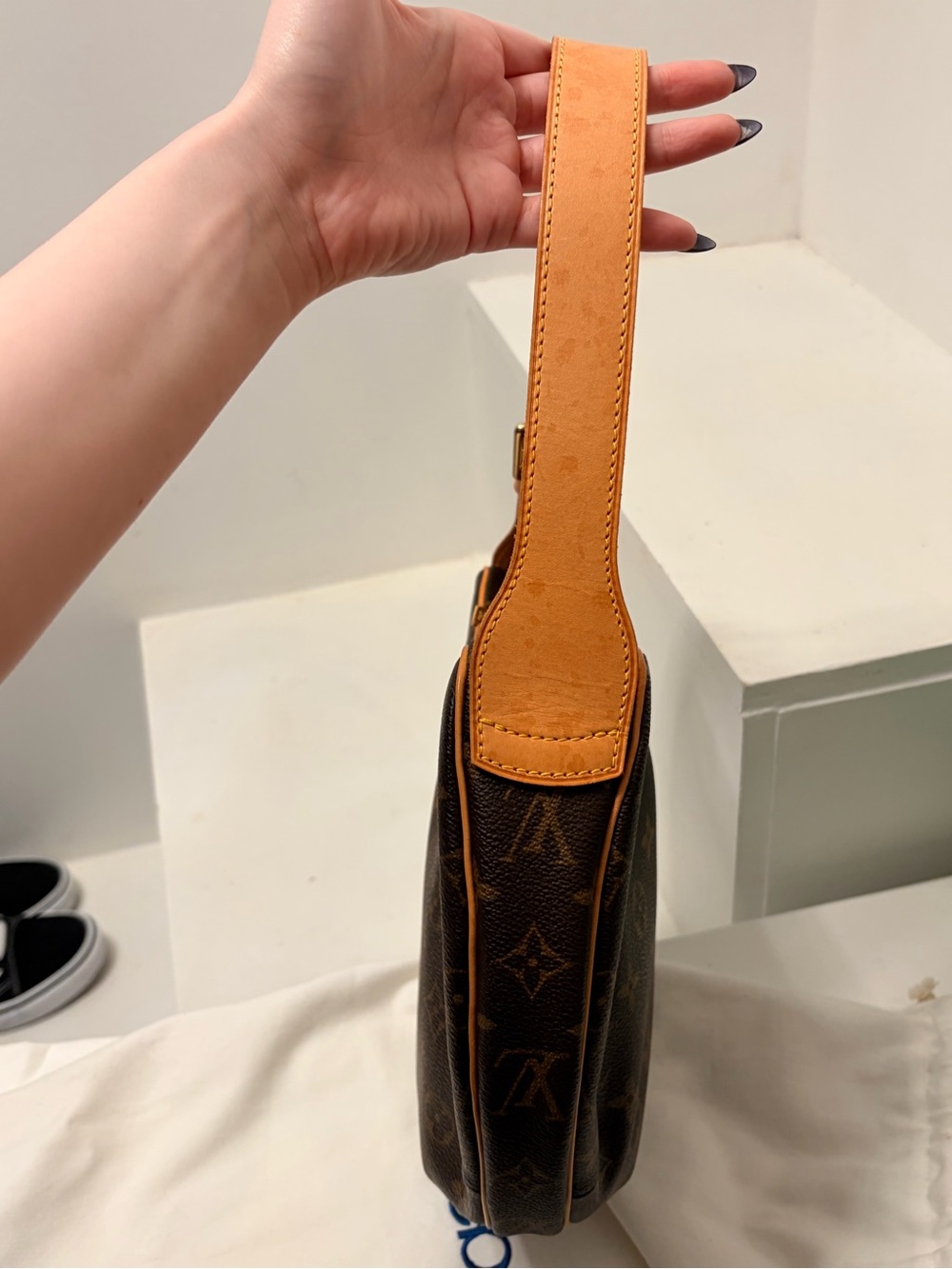 Louis Vuitton crossaint mm shoulder bag - Picture 3 of 11